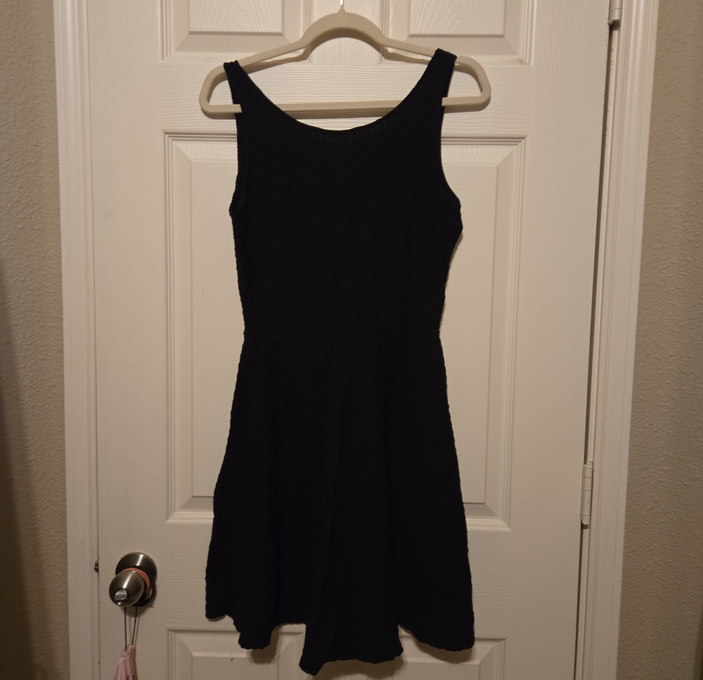 H&M Black Textured Sleeveless Fit & Flare Dress